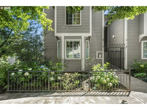 1-3812 S Kelly Ave, Portland, OR, 97239-4392 | Card Image