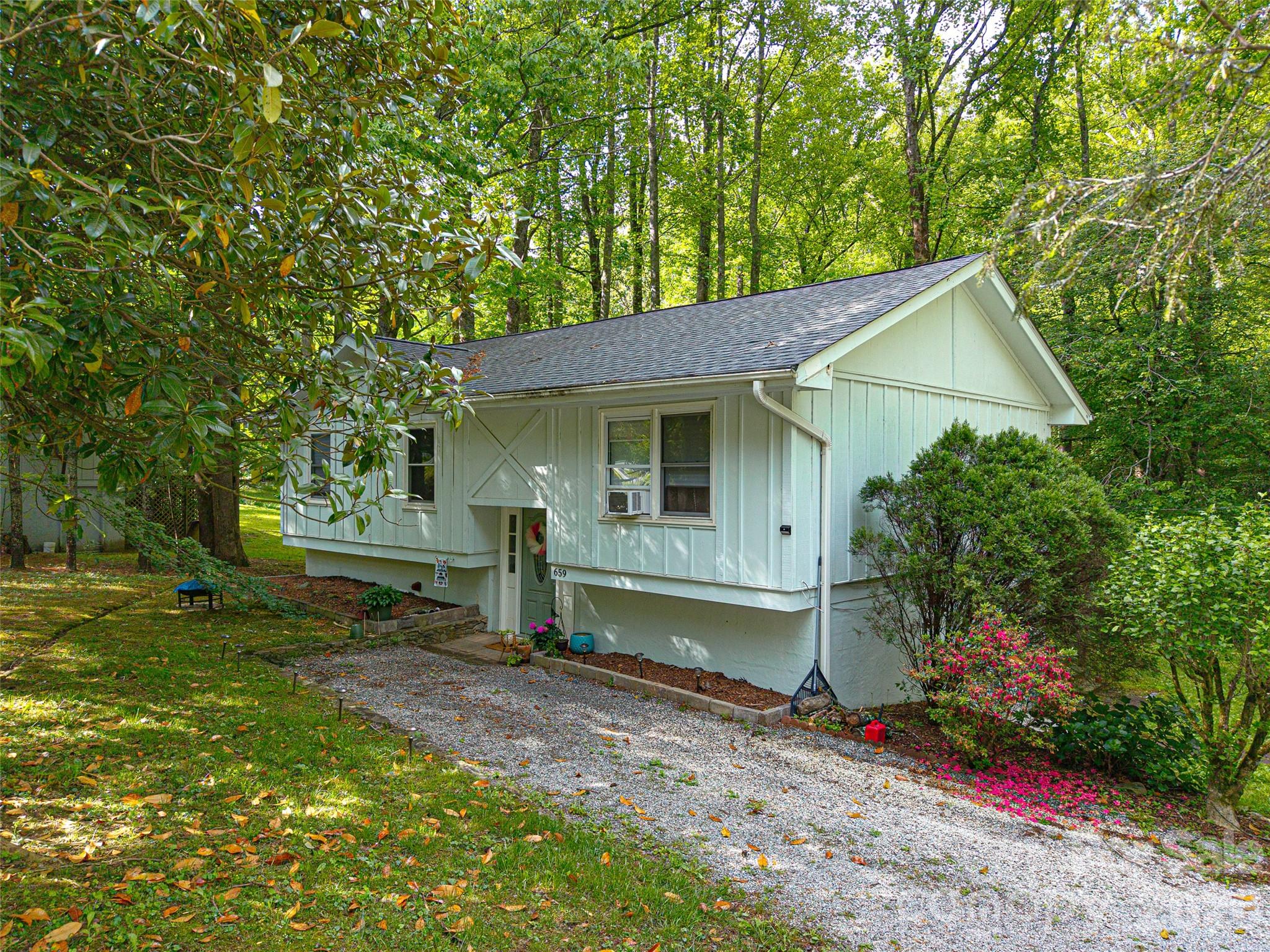 Residential in Hendersonville