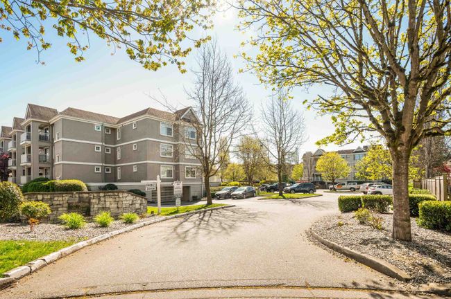 105 - 20894 57 Avenue, Condo with 2 bedrooms, 2 bathrooms and 1 parking in Langley BC | Image 38