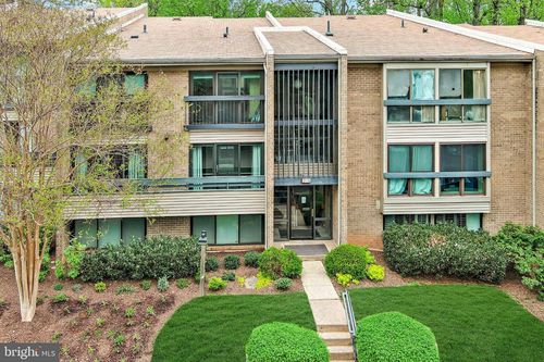 10201d-2116 Green Watch Way, RESTON, VA, 20191-2425 | Card Image