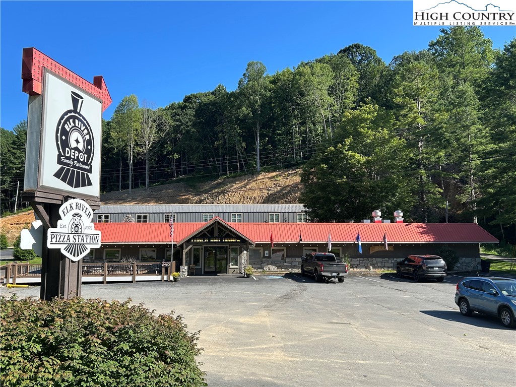 6460 Banner Elk Hwy, Elk Park, NC 28622