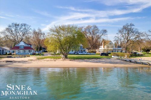 374 Monroe Blvd, Harsens Island, MI, 48028-9454 | Card Image