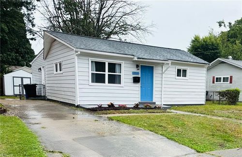 2717 Ash St, Portsmouth, VA, 23707-4215 | Card Image