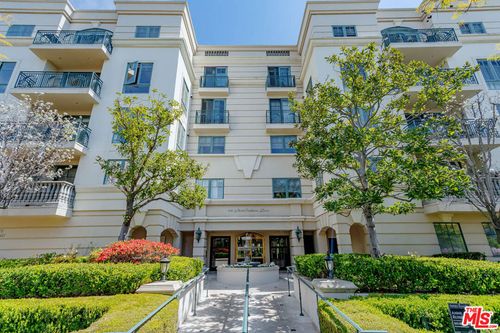 ph407-430 N Oakhurst Dr, Beverly Hills, CA, 90210-5742 | Card Image