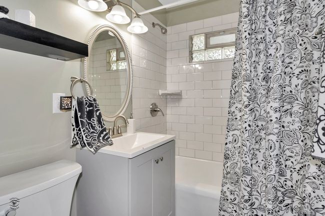 Full bathroom | Image 12
