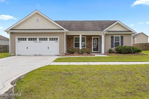 212 Riverstone Ct, Jacksonville, NC, 28546-8068 | Card Image