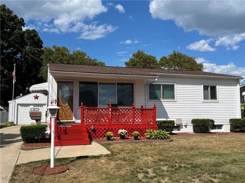 887 Carnegie Ave, Akron, OH, 44314-1130 | Card Image
