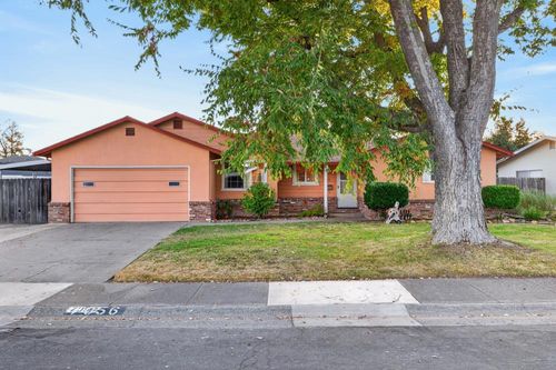 7056 Amherst Street, Sacramento, CA, 95822 | Card Image