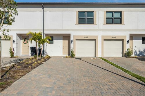 8065 Gulfstream Court, Lakewood Ranch, FL, 34202 | Card Image