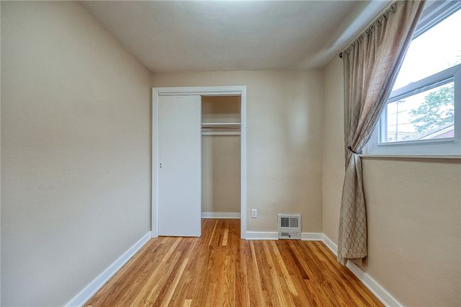 1566 Greentree Rd, House other with 2 bedrooms, 1 bathrooms and 1 parking in Scott Twp - SAL PA | Image 12