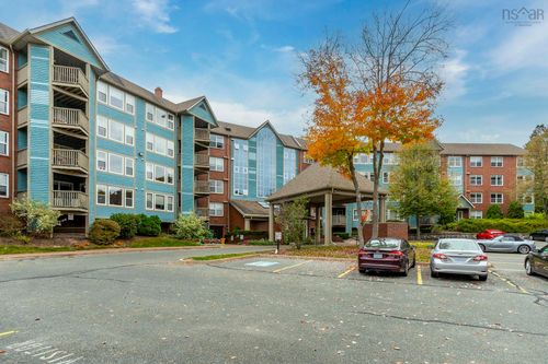 304-2 Lake Dr, Bedford, NS, B4A4H7 | Card Image
