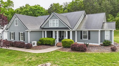 5683 Crooked Creek Dr, Ooltewah, TN, 37363-6588 | Card Image