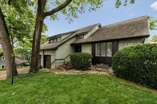 213 Ne Landings Ct, Lee's Summit, MO, 64064-1545 | Card Image