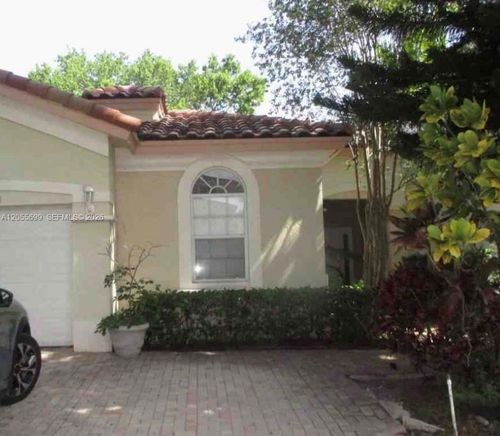 10929 Nw 70th St, Doral, FL, 33178-3741 | Card Image