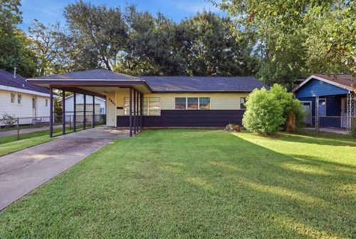 2217 14th St, Port Neches, TX, 77651-4116 | Card Image