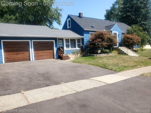 797 E Beverly Ave, Pontiac, MI, 48340-2914 | Card Image
