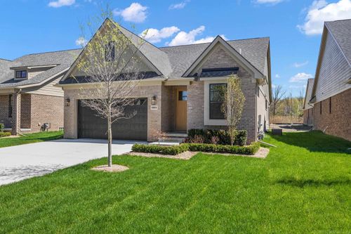 5872 Willow Grove Dr, Troy, MI, 48085-3349 | Card Image
