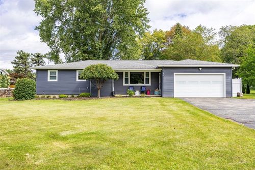 32 Kaywood Dr, Greece, NY, 14626-3757 | Card Image