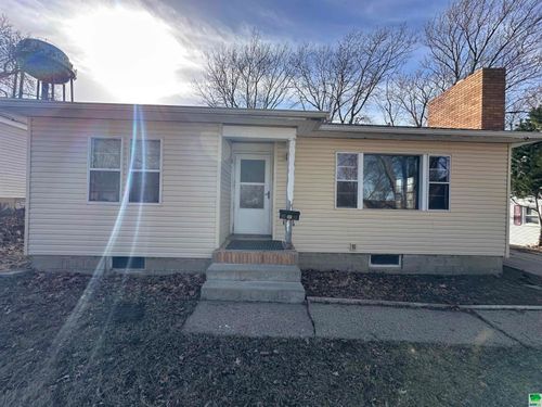 606 Circle Dr, Ida Grove, IA, 51445-1617 | Card Image