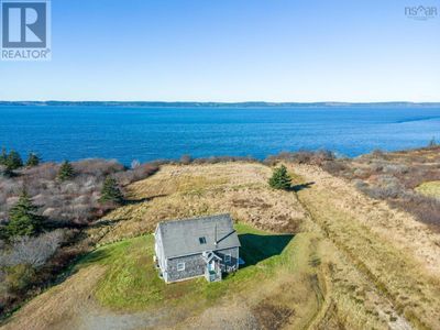 885 Fort Point Rd, House other with 3 bedrooms, 2 bathrooms and null parking in Ashmore NS | Image 1