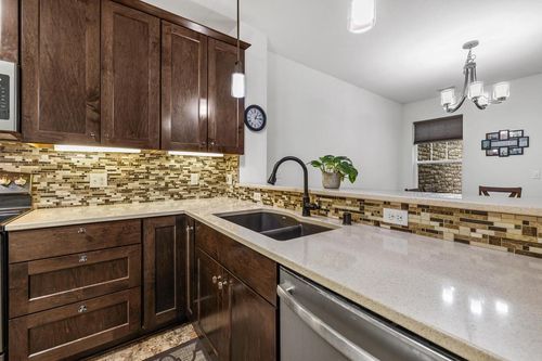 g-N17W26475 Meadowgrass Circle, Pewaukee, WI, 53072 | Card Image