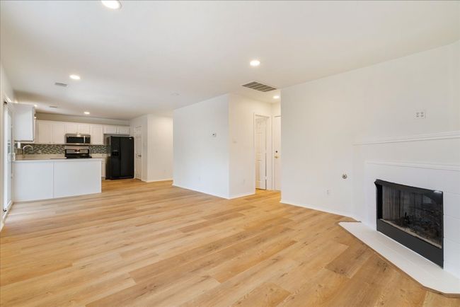 1025 Doras Dr, House other with 3 bedrooms, 3 bathrooms and 4 parking in Pflugerville TX | Image 13