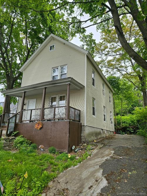 11 Cossett St, Waterbury, CT, 06704-4013 | Card Image