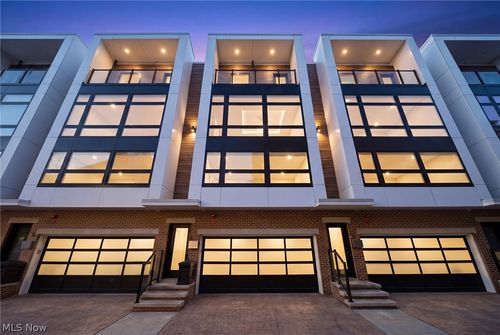 3114 Vine Ct, Cleveland, OH, 44113-2900 | Card Image