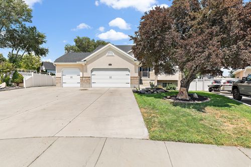 3532 W Winding Creek Cv, Riverton, UT, 84065-2449 | Card Image