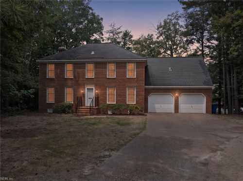 3 Valentine Ct, Newport News, VA, 23606-2061 | Card Image