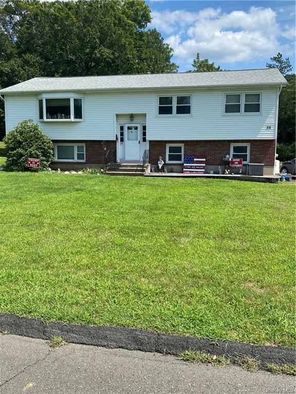 Long Meadow Dr, New City, NY 10956