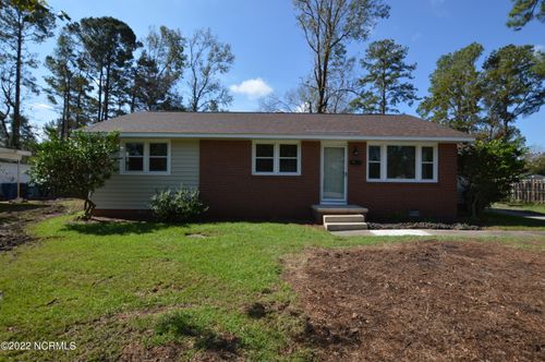 605 Decatur Rd, Jacksonville, NC, 28540-3780 | Card Image