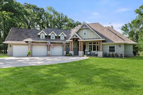 930 Waters Edge Dr, Corsicana, TX, 75109-0803 | Card Image