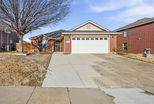 8108 Abbey Glen Court, Arlington, TX, 76002 | Card Image