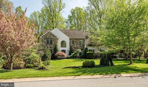 1413 Hampton Dr, DOWNINGTOWN, PA, 19335-3675 | Card Image