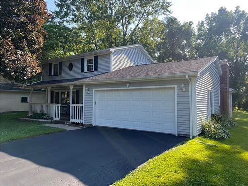 107 Selkirk Dr, Greece, NY, 14626-1211 | Card Image