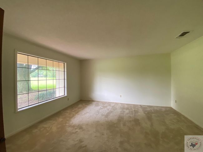 1129 Hwy 259 S, House other with 3 bedrooms, 2 bathrooms and null parking in DeKalb TX | Image 7