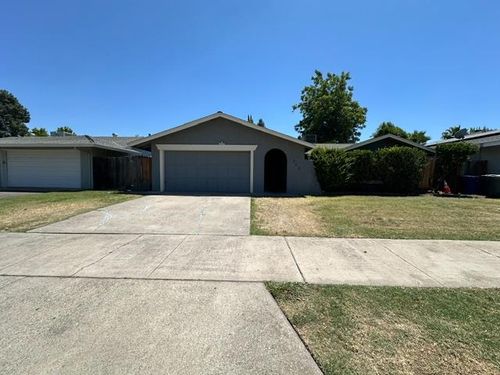 450 El Portal Dr, Merced, CA, 95340-0935 | Card Image