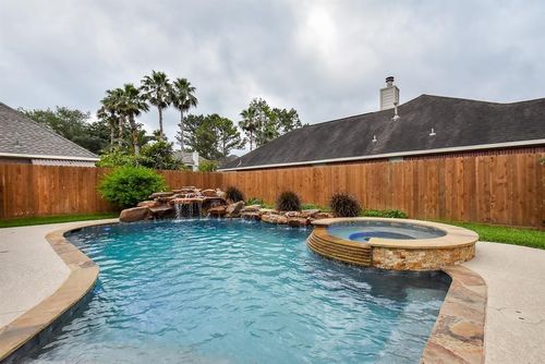 18415 Little Fawn Dr, Houston, TX, 77084-5670 | Card Image