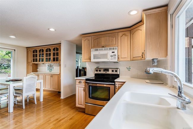 6633 Chisholm Trail, House other with 5 bedrooms, 5 bathrooms and 4 parking in Duncan BC | Image 8