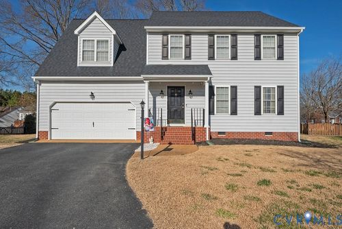 7950 Trumpetvine Ln, Mechanicsville, VA, 23111-7536 | Card Image