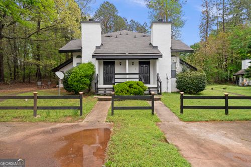 8506 Pineland Dr, Jonesboro, GA, 30238-2988 | Card Image