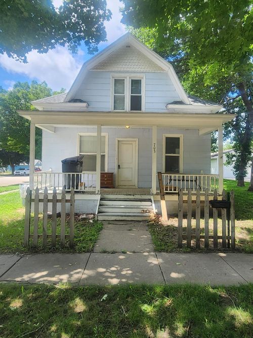 703 N Spring St, Luverne, MN, 56156-1346 | Card Image