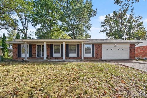 11972 Nero Dr, Florissant, MO, 63033-6916 | Card Image