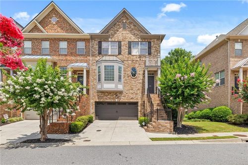 9044 Woodland Trl, Alpharetta, GA, 30009-8758 | Card Image