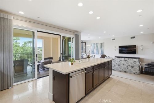 unit-d44-23500 Park Sorrento, Calabasas, CA, 91302-4128 | Card Image