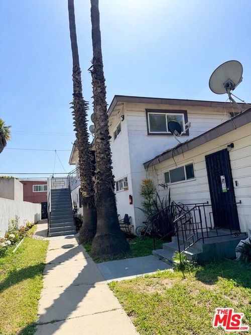 3-10218 Darby Ave, Inglewood, CA, 90303-4581 | Card Image