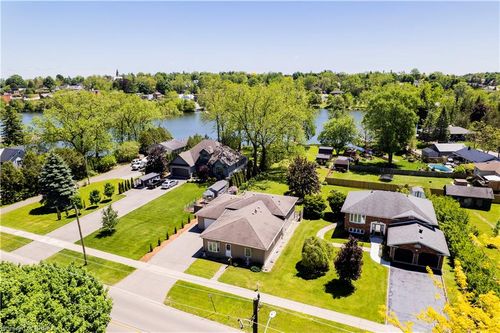 100 Mechanic St W, Waterford, ON, N0E1Y0 | Card Image