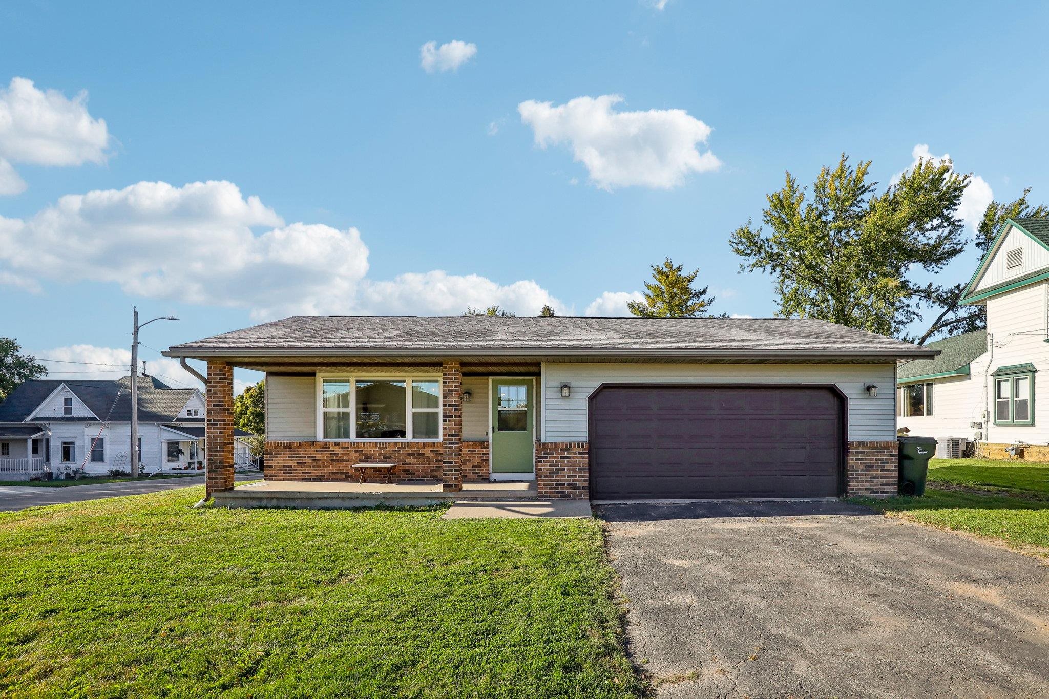 Main St, Barneveld, WI 53507