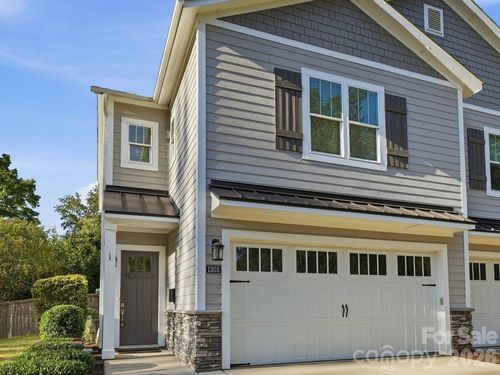 1303 Cortland Rd E, Charlotte, NC, 28209-3521 | Card Image